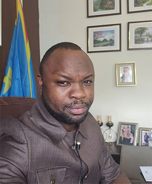 Dan AKARASIS